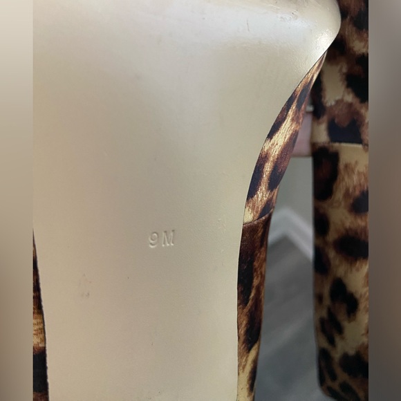 Guess Animal Print Pointed Toes 4” High Heels Women’s Size 9 - Picture 8 of 9